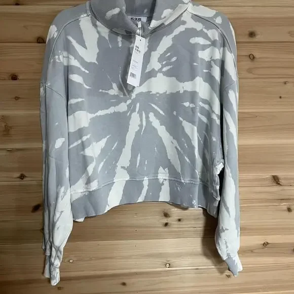 525 Sold At Revolve Size - Picture 5 of 7